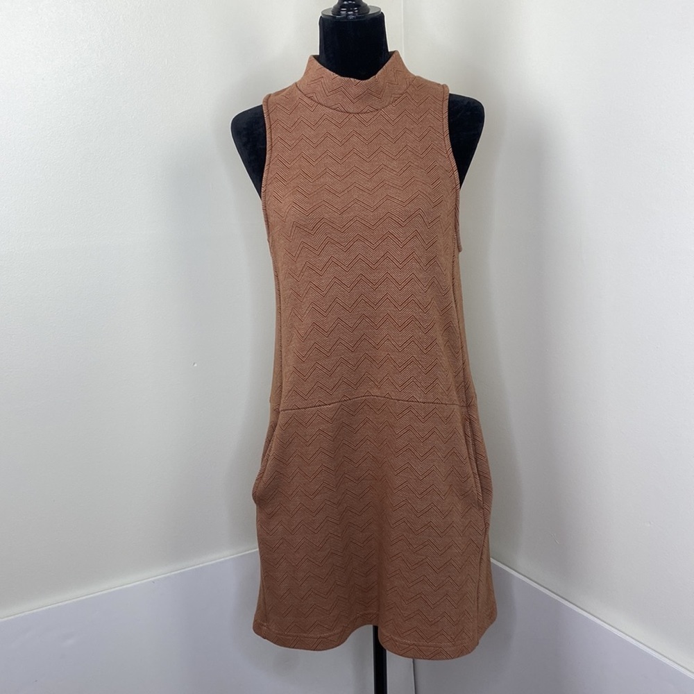 Free People Orange Chevron Sleeveless Mock Neck Twiggy Shift Dress size Large